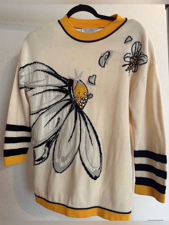 St. John Sweaters - St John Marie Gray vintage Cream Floral-Graphic Knit Sweater bee rare print